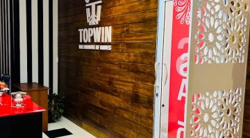 SALON TOPWIN